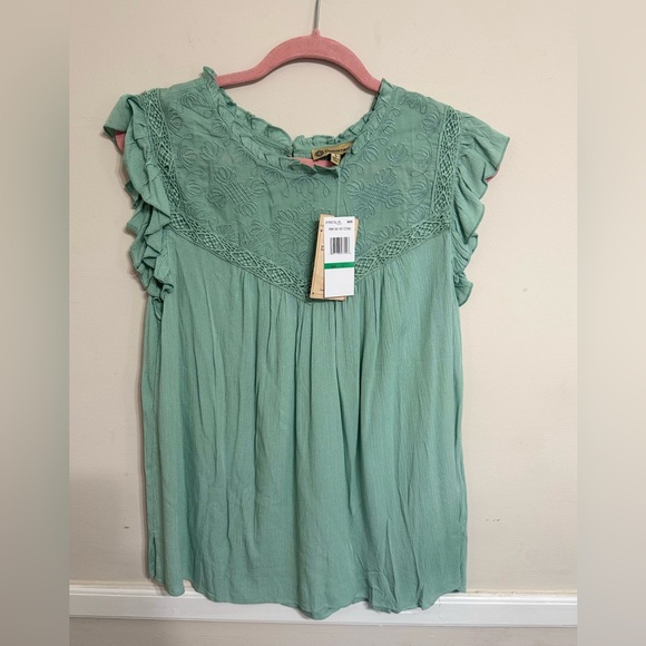 Democracy | NWT Cap Sleeve Mint Green Lace & Crepe Like High Neck Blouse | Large - Picture 2 of 7